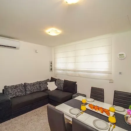 Stay In Split Exterior photo